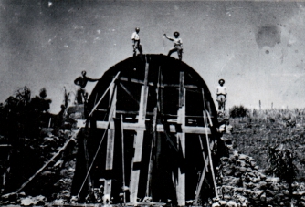 ConstrucaodaGruta1954.jpg!